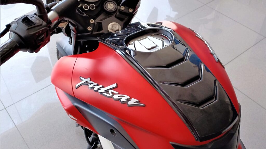 Bajaj Pulsar N125